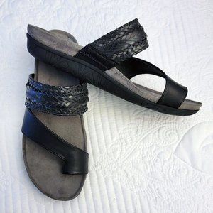 Baretraps Jonelle Slide Sandal 8.5 black